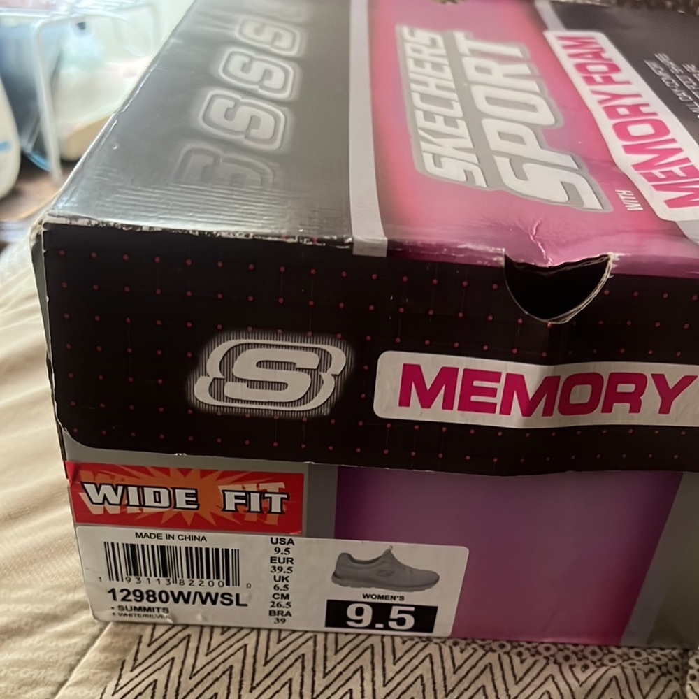 In original box tried on never worn see box pic for fit style